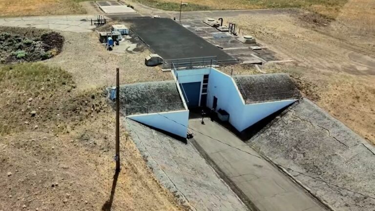 Proměna obřího raketového sila z doby studené války v podzemní dům